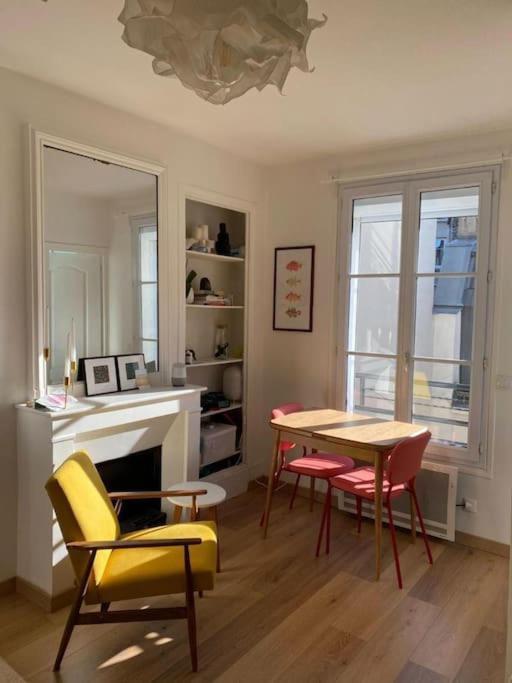 باريس Modern Appartement W/ Tour Eiffel View In The 7Th المظهر الخارجي الصورة