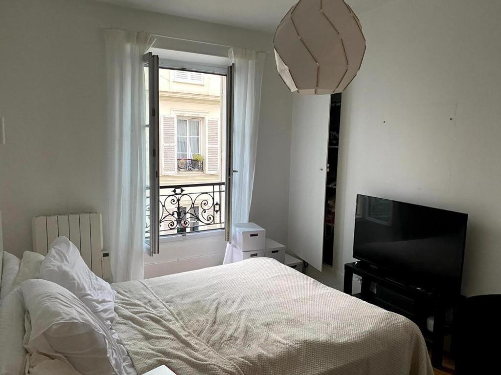 باريس Modern Appartement W/ Tour Eiffel View In The 7Th المظهر الخارجي الصورة